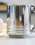 Kitchen Craft Чаша за пресяване на брашно и пудра захар 750 мл – от