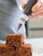 Kitchen Craft Комплект 2 прибора за декориране на десерти с глазура – произведени от
