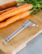 Kitchen Craft Прибор от неръждаема стомана за белене на плодове/зеленчуци 18 см - о