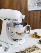 KitchenAid Стационарен миксер "Artisan" с купа 48 л модел 125 "Porcelain Whit
