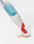 OXO 2-в-1 'Spray Mop' с дозатор за пръскане "Good Grips" -
