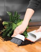 OXO Компактен комплект четка и съд за прах "Good Grips" -