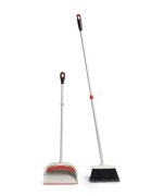 OXO Комплект метла и табла за прах 135 см -