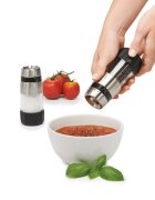 OXO Комплект от 2 мелнички за сол и черен пипер "Accent" -
