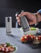 Peugeot Електрическа мелница за чушки 15 см 'Line' 'Carbon' -