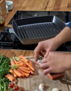 Staub Квадратен грил тиган чугун 30 см Graphite Grey -
