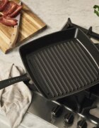 Staub Квадратен грил тиган чугун 30см Black -