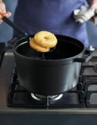 Staub Решетъчна лъжица силикон 31 см -