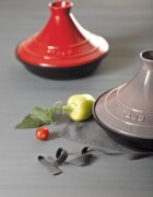 Staub Таjine изработен от чугун с керамичен капак 28 см Cherry -