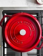 Staub Тенджера за готвене на Cocotte изработена от чугун 24 см/38 л Cherr
