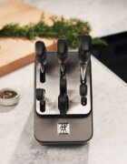 Zwilling Комплект ножове от 7 части с вграден модул за заточване "TWIN Four S