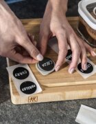 Zwilling Комплект от 11 силиконови етикета с тебеширен маркер "Cube" - Zwillin