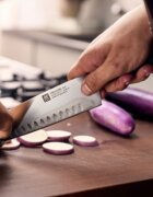 Zwilling Нож Santoku 18 см << Pro>> -