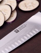 Zwilling Нож Santoku 18 см << Pro>> -