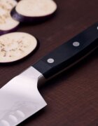 Zwilling Нож Santoku 18 см << Pro>> -
