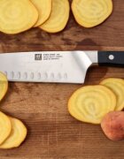 Zwilling Нож Santoku 18 см << Pro>> -