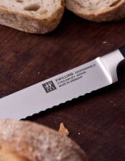 Zwilling Нож за хляб 20 см <<Professional S>> -