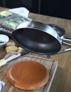 Zwilling Тиган с незалепващо покритие неръждаема стомана 24 см Pro