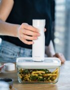Zwilling Вакуумно запечатващ контейнер за храна "FRESH & SAVE" 350 мл стъкло