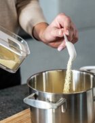 Zwilling Вложка за контейнер за храна с мерителна лъжица пластмасов размер M