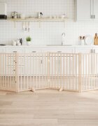 vidaXL Кучешка порта с врата сгъваема 4 панела 320 см масивна дървесина ела