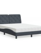 vidaXL Легло с матрак тъмносиво 140x200 см кадифе