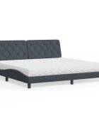 vidaXL Легло с матрак тъмносиво 200x200 см кадифе