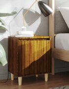 vidaXL Нощно шкафче с крака дървен масив кафяв дъб 40x30x50 см