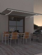 vidaXL Ръчно прибиращ се сенник с LED 500x300 см кремав
