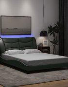 vidaXL Рамка за легло с LED без матрак Hvar 140x190 см плат