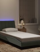 vidaXL Рамка за легло с LED осветление без матрак Hanko светлосива 90x190 см кадифе