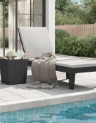 vidaXL Шезлонг черен 155x58x83 см полипропилен