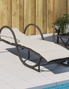 vidaXL Шезлонг с възглавница черен 60x199x42 см полиратан