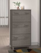vidaXL Шкаф за обувки HAMAR светлосив 595x35x117 см бор масив