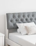 vidaXL Тапицирана табла Светлосиво 140 cm Солидно борово дърво