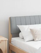vidaXL Тапицирана табла Светлосиво 150 cm Солидно борово дърво