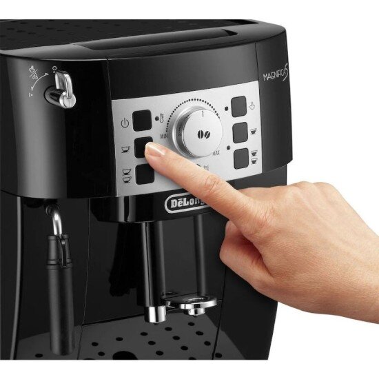 DeLonghi Автоматична еспресо машина 1450W "Magnifica S" черна -