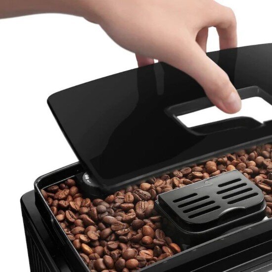 DeLonghi Автоматична еспресо машина 1450W "Magnifica S" черна -