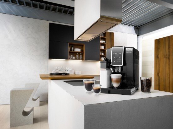 DeLonghi Автоматична машина за еспресо 1450W "Dinamica" черна -