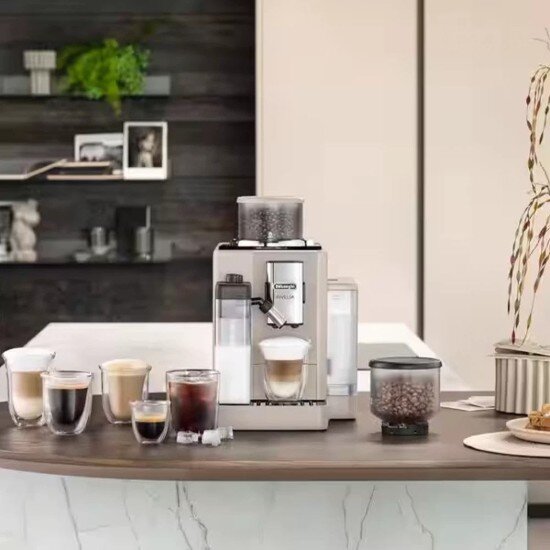 DeLonghi Автоматична машина за еспресо 1450W "Rivelia" Sand Beige -