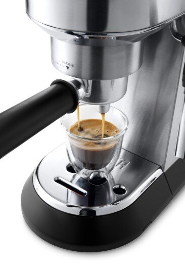 DeLonghi Ръчна еспресо машина 1300W "Dedica" сребърен цвят - De'Longhi