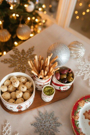 Easy Life Комплект 4 порцеланови купи с дървен поднос за сервиране "Nutcracker