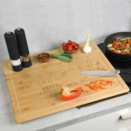 Kesper Дъска за рязане с крачета бамбук 56 x 50 x 3.1 см "Cooking with lov