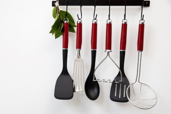 KitchenAid Готварска лъжица пластмасова 34 см Empire Red -