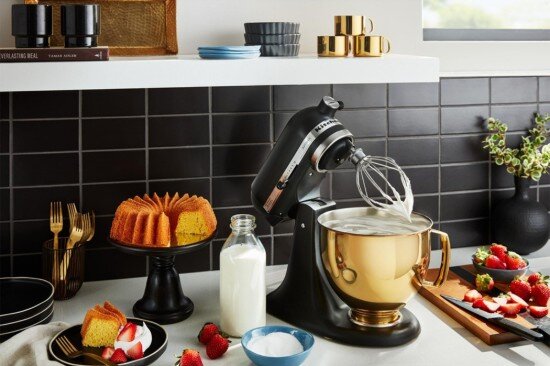 KitchenAid Стационарен миксер "Artisan" с купа 48 л модел 125 "Matte Black" -