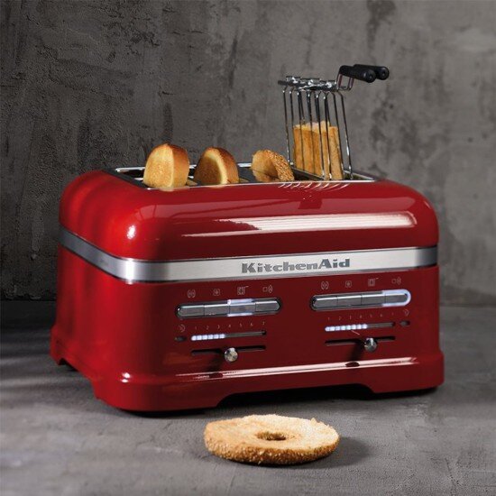 KitchenAid Тостер с 4 слота 2500W цвят "Candy Apple" - Марка
