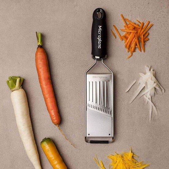Microplane Слайсер "Gourmet" Julienne 315 x 75 см черен -