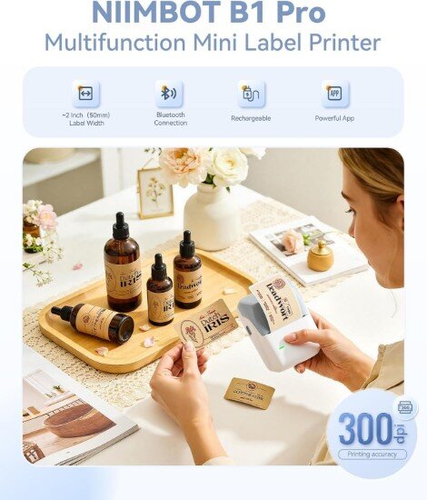 Niimbot Преносим термопринтер за етикети модел B1 PRO Light Blue -