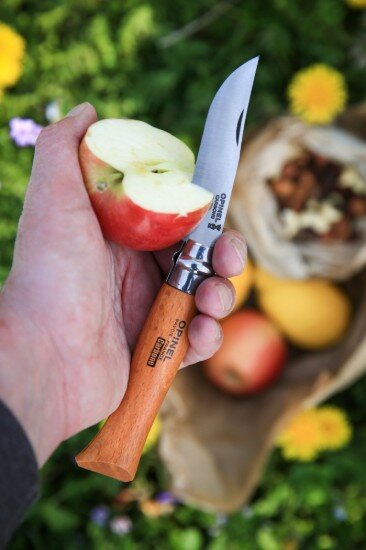 Opinel N°08 джобно ножче въглеродна стомана 8.5cm "Carbone" -