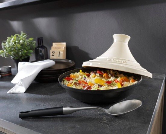 Staub Чугунен Tajine с керамичен капак 28 см -